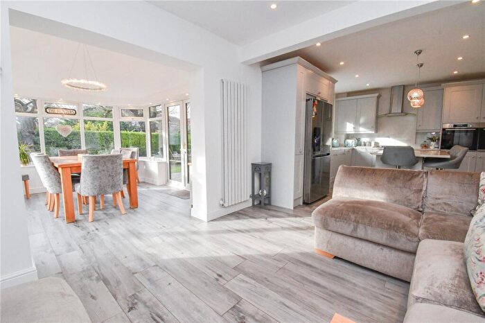 4 Bedroom Detached House For Sale In Truro Close, Great Sutton, Cheshire, CH66