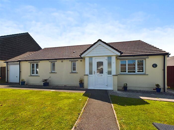 3 Bedroom Bungalow For Sale In Slate Close, Delabole, PL33