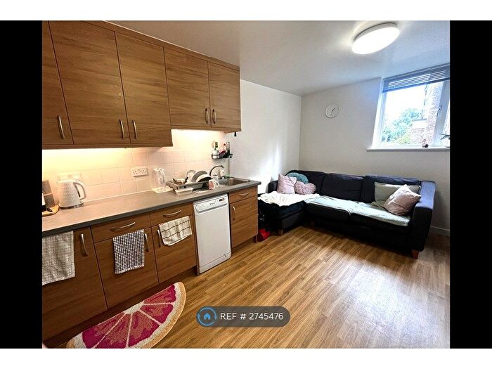 4 Bedroom Flat To Rent In Fieldings Lodge, Winchester, SO22