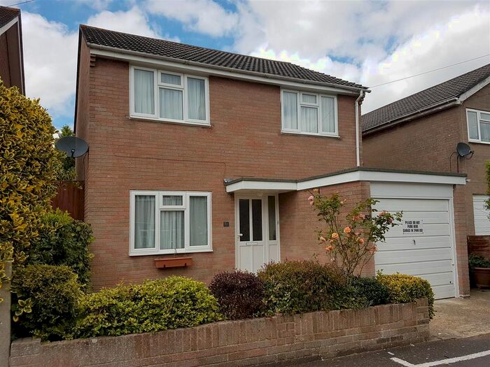 4 Bedroom Detached House To Rent In Spring Road, Bournemouth, BH1