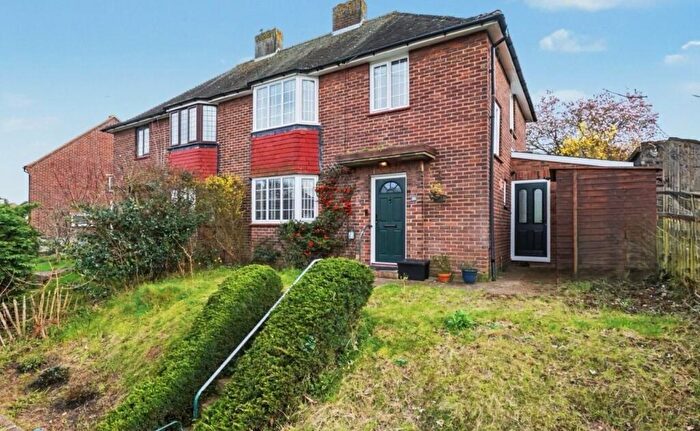 3 Bedroom Semi Detached House For Sale In Eden Avenue, Chatham, ME5