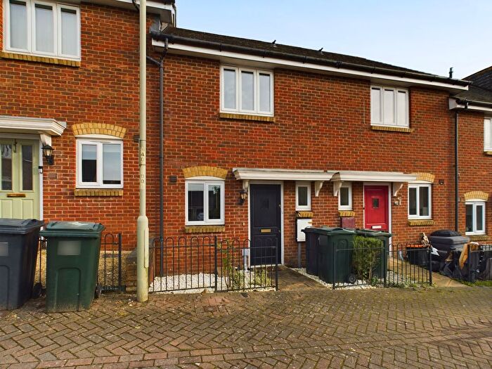 2 Bedroom Terraced House To Rent In Ayrshire Close, Kennington, Ashford, TN24