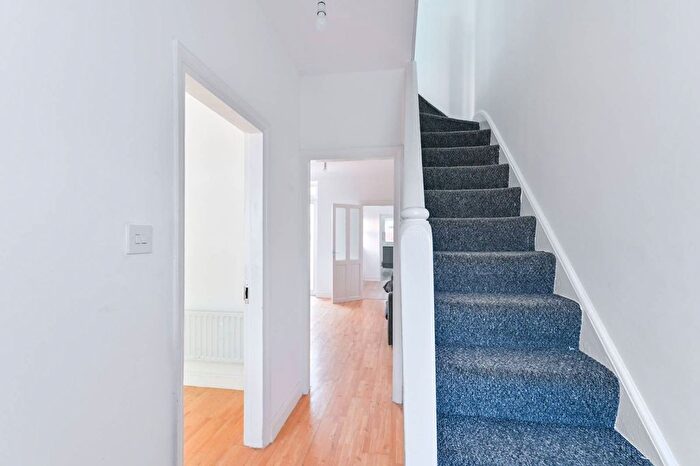 3 Bedroom Terraced House To Rent In Derinton Road, Tooting Bec, London, SW17