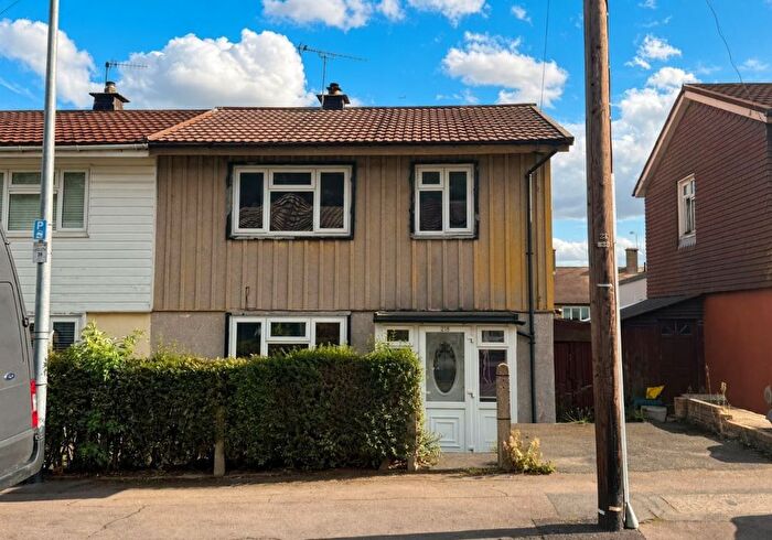 3 Bedroom Semi-Detached House For Sale In Brocket Way, Chigwell, Redbridge, IG7