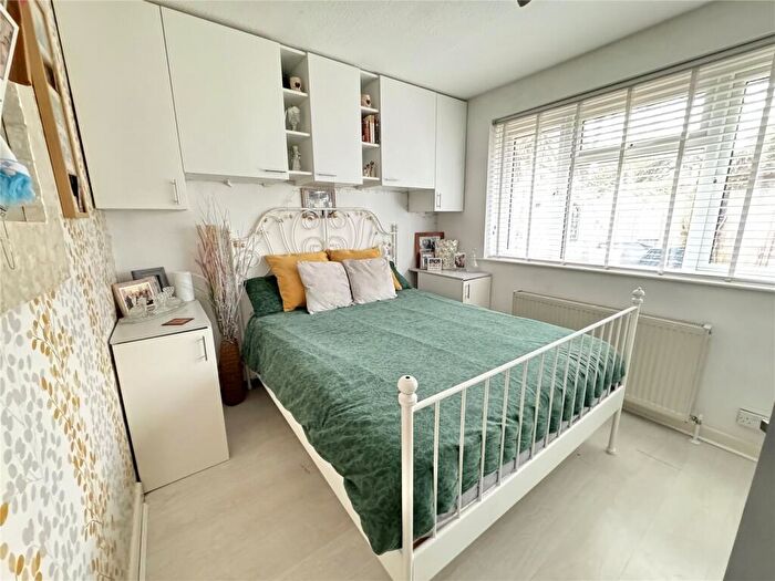 2 Bedroom Bungalow For Sale In Greenfield Gardens, Barton On Sea, Hampshire, BH25