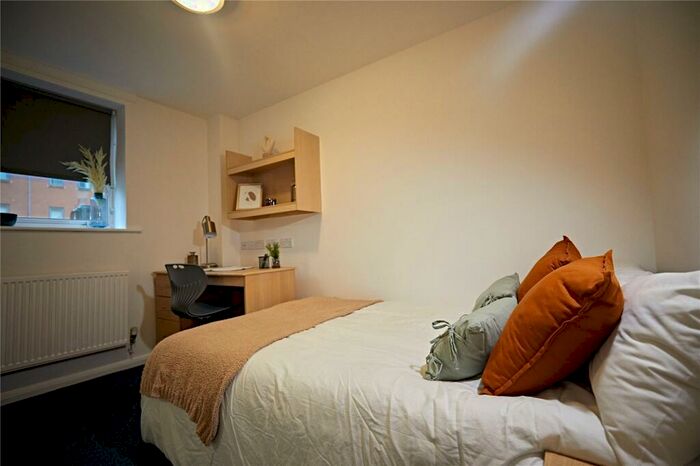 Apartment To Rent In Cambridge House, Manchester, #, M15