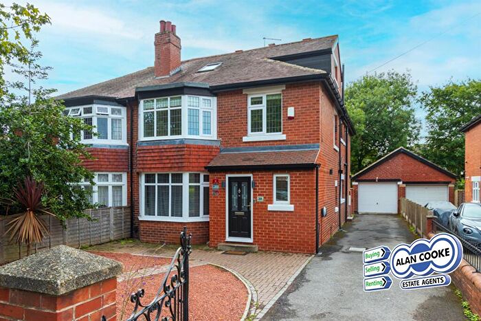 5 Bedroom Semi-Detached House To Rent In Primley Park Crescent, Alwoodley, LS17