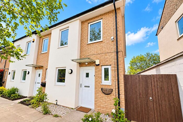 2 Bedroom End Terrace House For Sale In Saxton Close, Grays, RM17