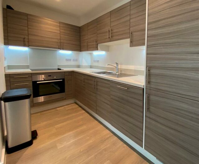 Studio To Rent In Leopold House, Percy Terrace, Bath, BA2