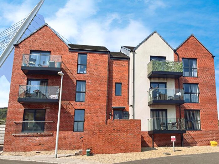 2 Bedroom Flat To Rent In Sir Harry Secombe Court, Swansea, SA1