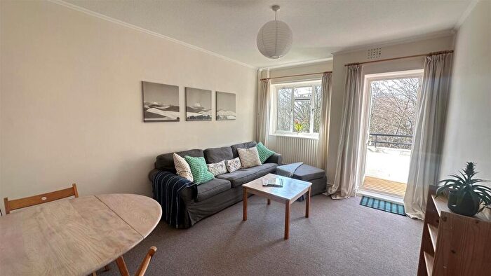 1 Bedroom Flat To Rent In Rollo Court, Strasburg Road, SW11