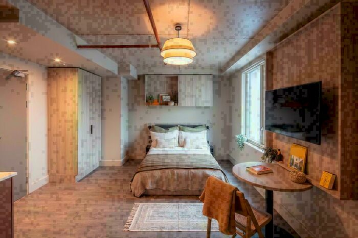 Studio To Rent In Chatfield Road, London, SW11