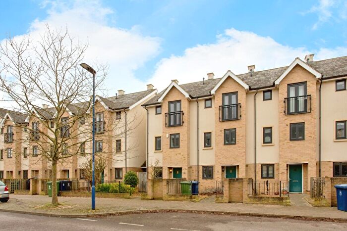 3 Bedroom House To Rent In Circus Drive, Cambridge, CB4