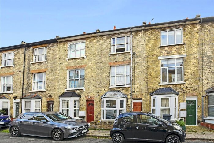 1 Bedroom Flat To Rent In Princes Road, London, W13
