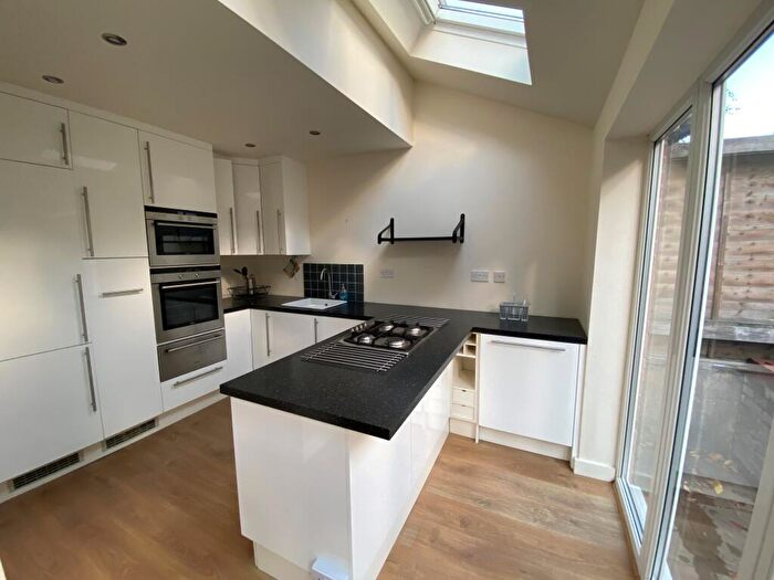 3 Bedroom House To Rent In Cavendish Mews, The Park, NG7