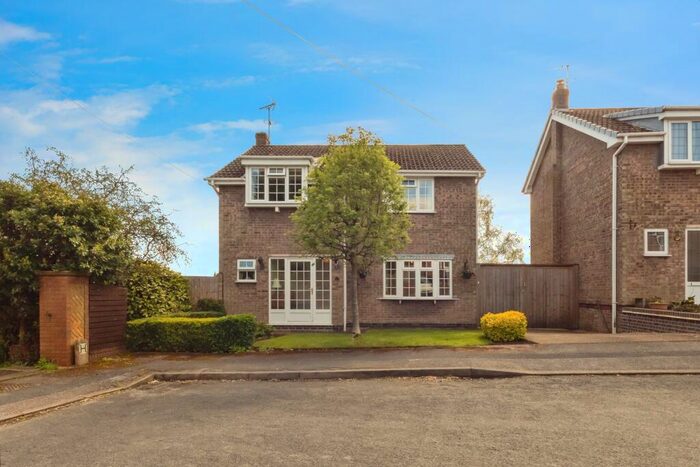 4 Bedroom Detached House For Sale In Pentwood Avenue, Arnold, Nottingham, Nottinghamshire, NG5