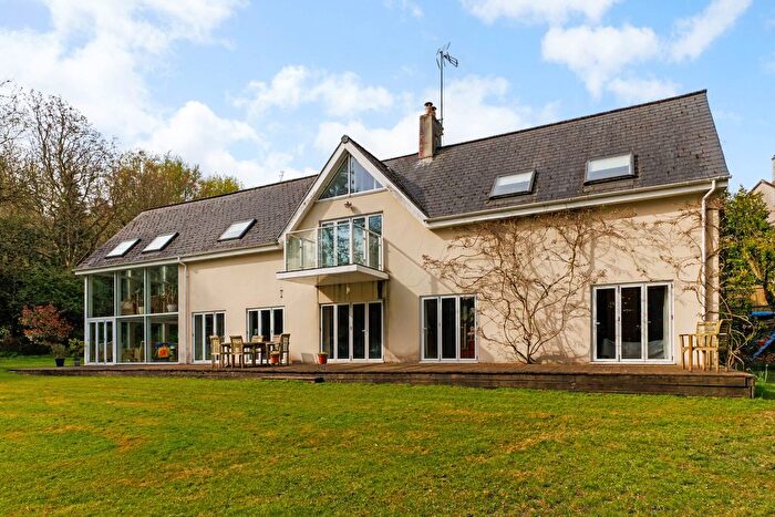 5 Bedroom Detached House For Sale In Clyffe Pypard, Swindon, SN4