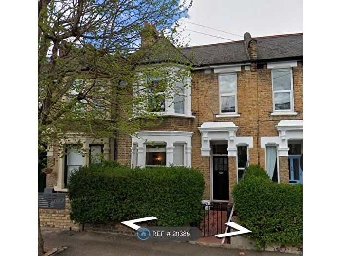 2 Bedroom Maisonette To Rent In Newport Road, London, E10