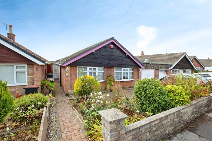 3 Bedroom Detached Bungalow For Sale In Commons Close, Newthorpe, Nottingham, NG16