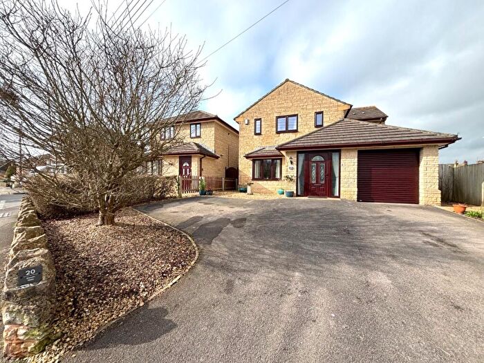 4 Bedroom Detached House For Sale In Steam Mills, Midsomer Norton, Radstock, BA3