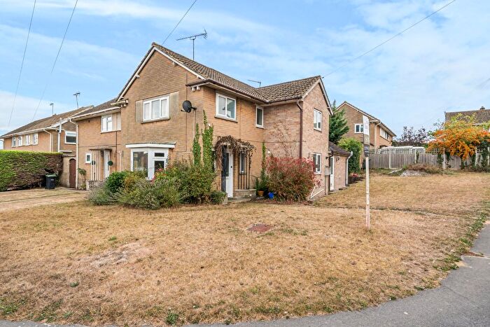 3 Bedroom Semi-Detached House For Sale In Green Close, Whiteparish, Salisbury, Wiltshire, SP5