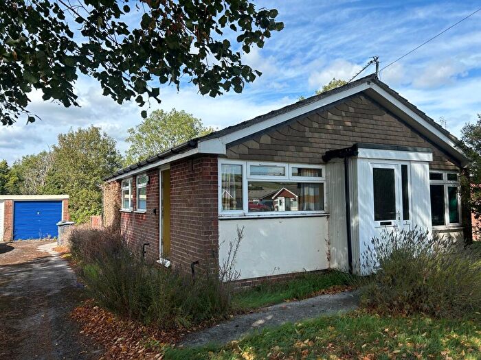3 Bedroom Semi-Detached Bungalow For Sale In Hamilton Drive, Market Lavington, Devizes, SN10