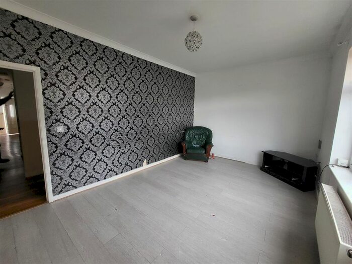 1 Bedroom Flat To Rent In Upper Wickham Lane, Welling, DA16