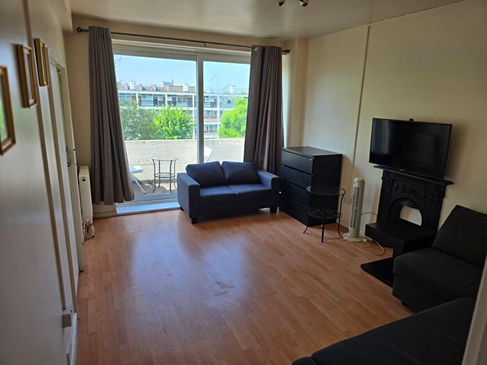 1 Bedroom Flat To Rent In Wellesley Court, Maida Vale, London, W9
