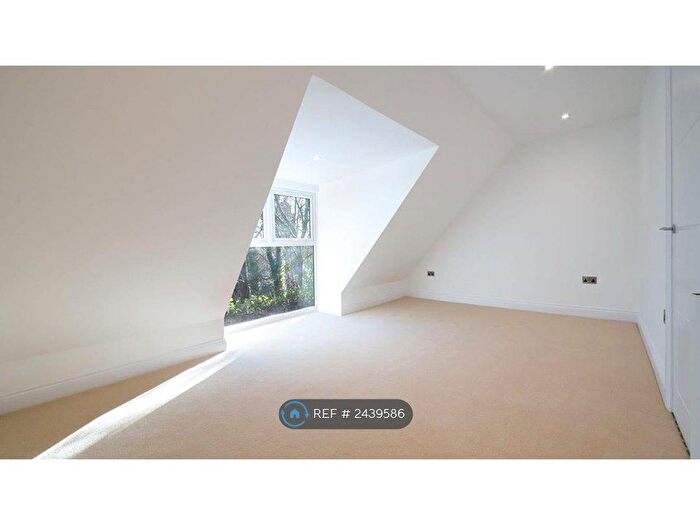 1 Bedroom Flat To Rent In Knighton Court, Stanmore, HA7