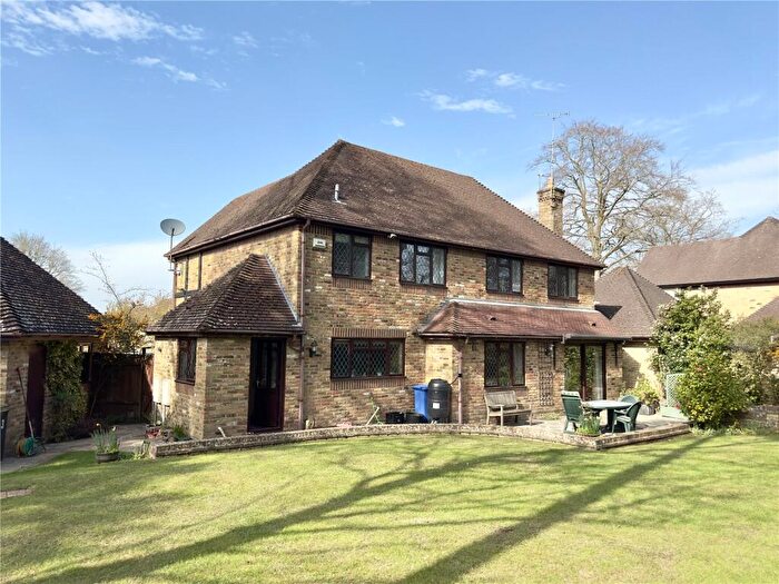 5 Bedroom Detached House For Sale In Bowenhurst Gardens, Church Crookham, Fleet, GU52