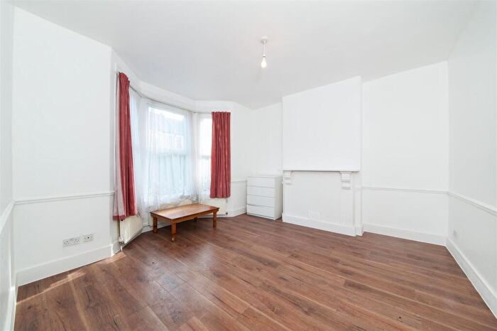 3 Bedroom Terraced House To Rent In St John`s Avenue, Harlesden, NW10
