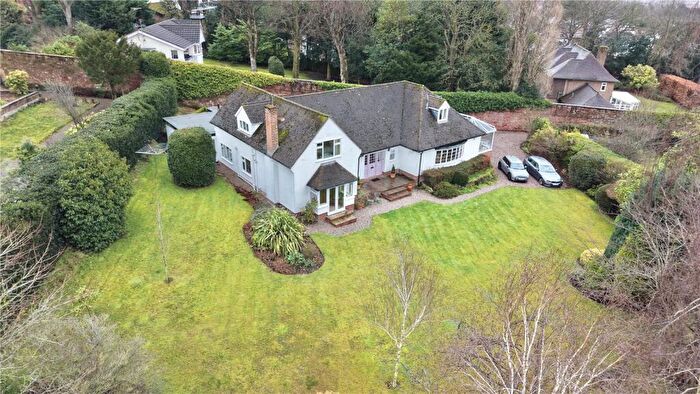 4 Bedroom Detached House For Sale In Roscote Close, Heswall, Wirral, CH60