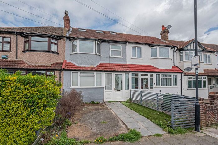 4 Bedroom Terraced House For Sale In Hawkhurst Road, Streatham Vale, London, SW16
