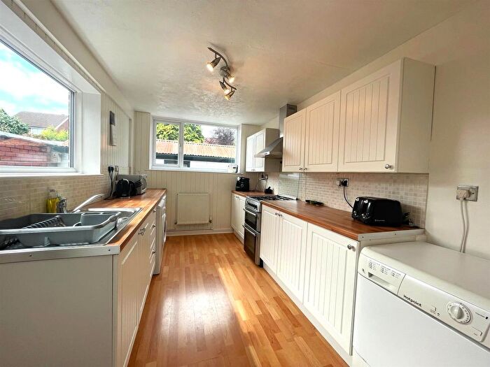 2 Bedroom End Of Terrace House For Sale In Manchester Road, Westhoughton, BL5
