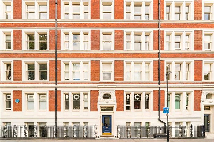 2 Bedroom Flat To Rent In Ridgmount Gardens, Fitzrovia Amp; Covent Garden, WC1E