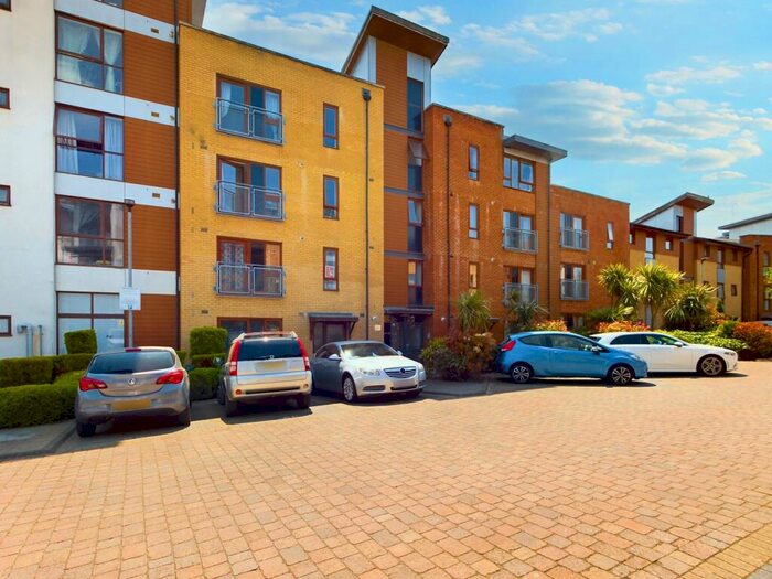 2 Bedroom Apartment To Rent In Commonwealth Drive, Nokes Court, RH10