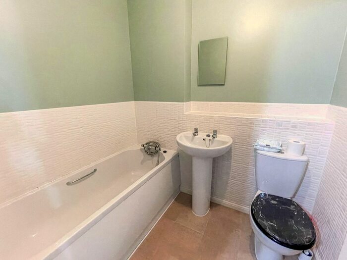 4 Bedroom Detached House For Sale In Queens Park Road, Spennymoor, DL16