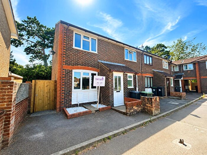 2 Bedroom House To Rent In St. Faiths Close, Gosport, PO12