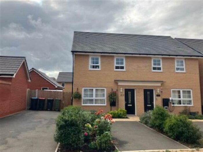 3 Bedroom Semi-Detached House To Rent In Wells Grove, Eagle Farm South, Milton Keynes, MK17