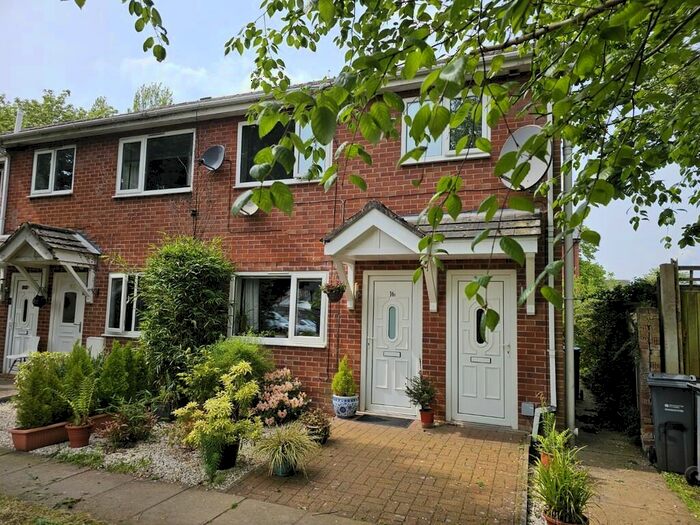 1 Bedroom Maisonette For Sale In Sledmoor Road, Manchester, M23