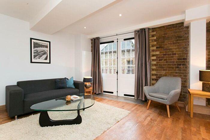 1 Bedroom Apartment To Rent In Dundee Court, Wapping, London, E1W