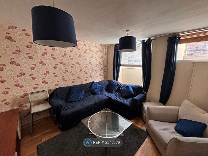 4 Bedroom Flat To Rent In Wheatfield Street, Edinburgh, EH11