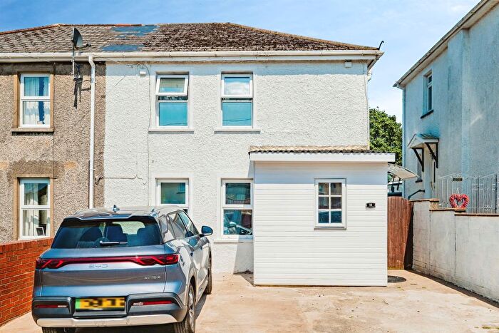 3 Bedroom Semi-Detached House For Sale In Heol Ynysawdre, Sarn, Bridgend, CF32