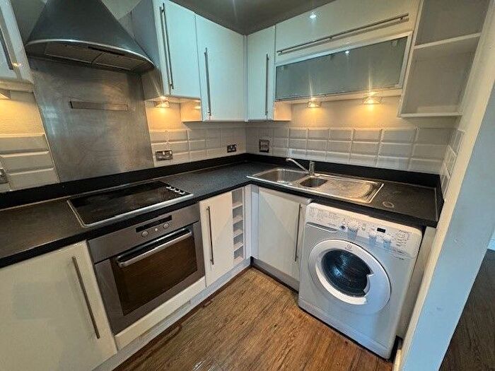 2 Bedroom Flat To Rent In Briton Street, Southampton, SO14