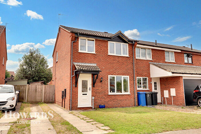 3 Bedroom End Of Terrace House For Sale In Portsch Close, Lowestoft, NR33