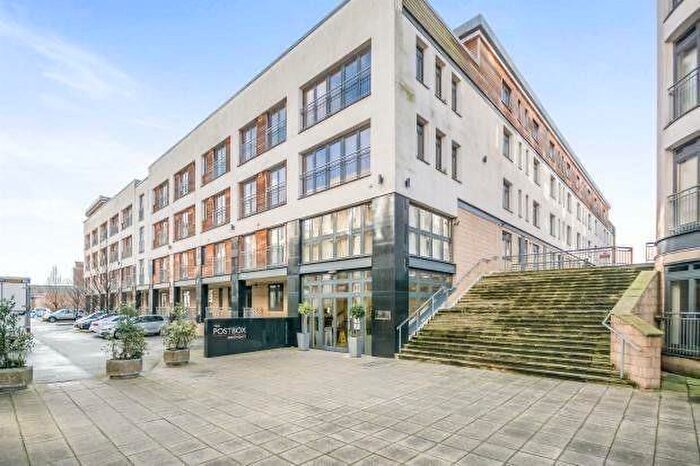 1 Bedroom Apartment To Rent In The Postbox, Upper Marshall Street, Birmingham, B1