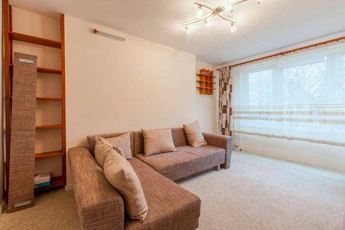 1 Bedroom Flat To Rent In Moody Street, Stepney, London, E1
