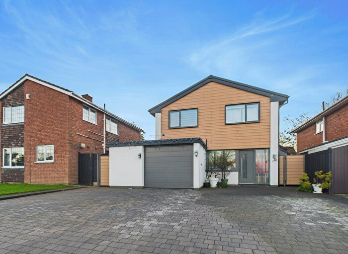 4 Bedroom Detached House For Sale In Browns Lane, Tamworth, B79