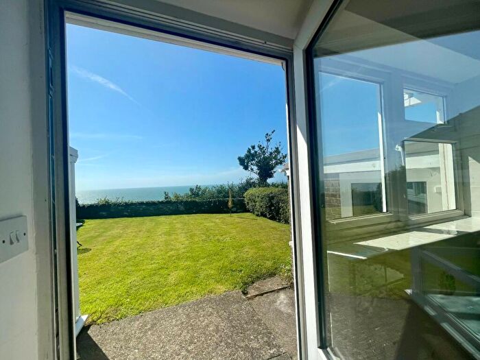 2 Bedroom Bungalow For Sale In Ffordd Pentre Mynach, Barmouth, LL42