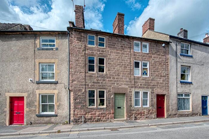 2 Bedroom Terraced House For Sale In North End, Wirksworth, DE4